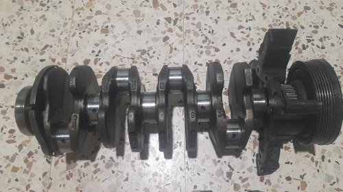 Vilebrequin pistons et bielles polo police SDI d'origine