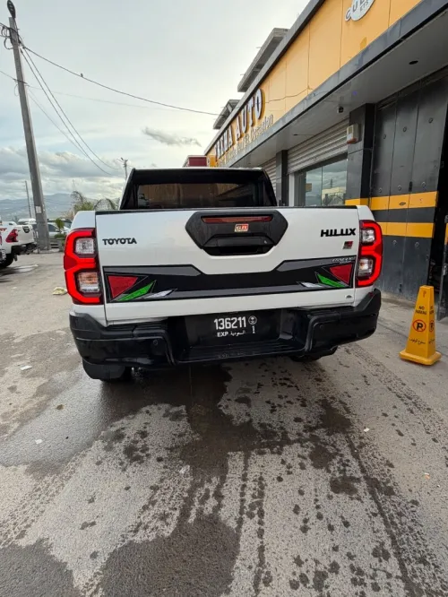 Toyota Hilux 2025 GR V6