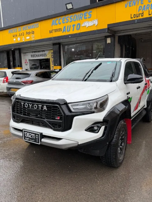 Toyota Hilux 2025 GR V6