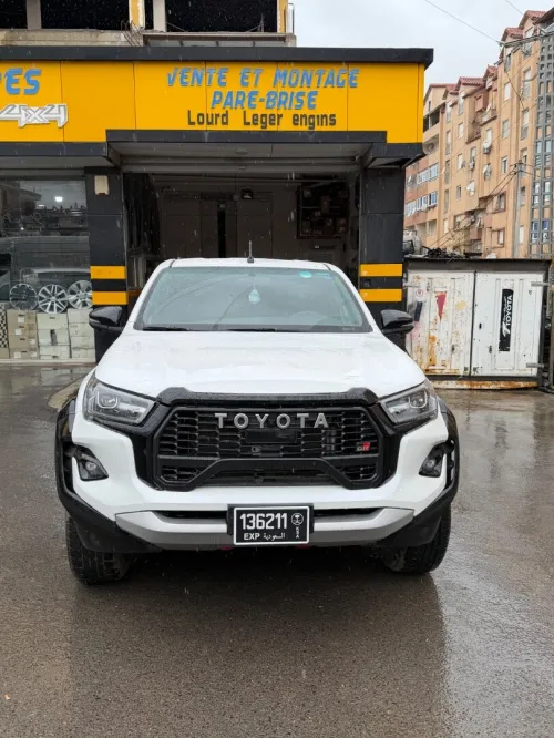 Toyota Hilux 2025 GR V6