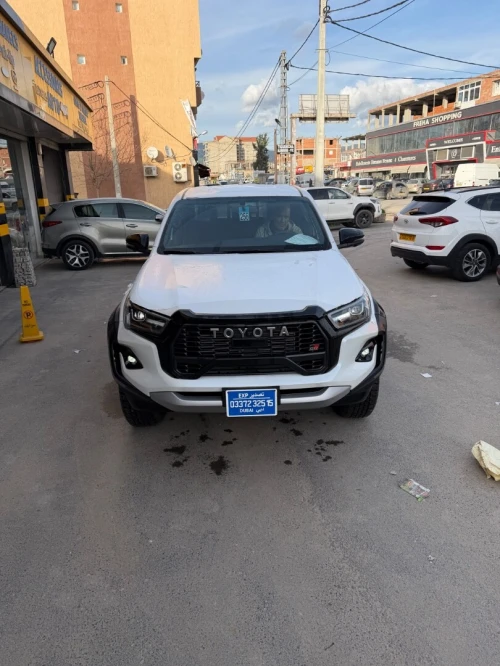 Toyota Hilux 2025 GR