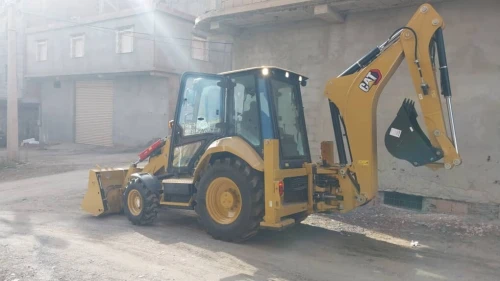 CATERPILLAR Retrochargeurs CAT® 426 et CAT® 428 2026