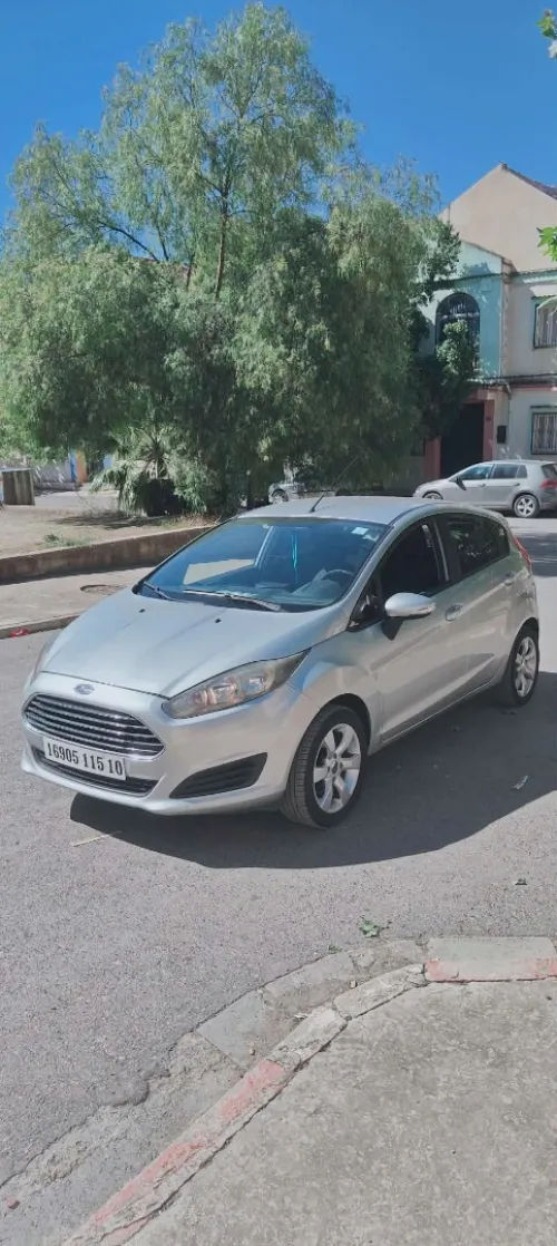 Ford Fiesta 2015 1.6 HDI 92