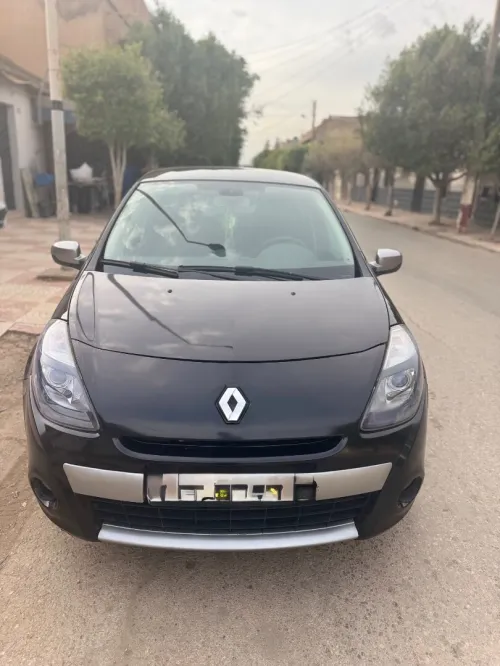 Renault Clio 3 2012 Night and Day