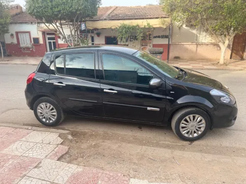 Renault Clio 3 2012 Night and Day