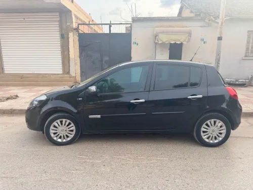 Renault Clio 3 2012 Night and Day