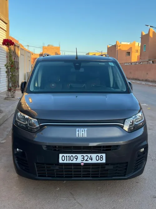 Fiat Doblo Van 2024 Italie