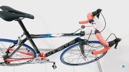 La pierre  full carbon  taille 52