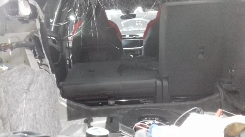 Électricien automobile كهرباء السيارات