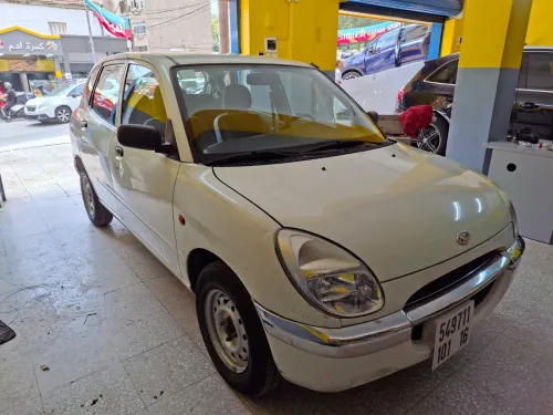 Daihatsu Sirion 2001 