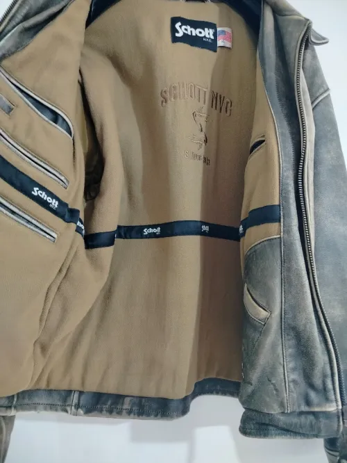 Veste  en Cuire 100%  "Schott NYC USA"  made in USA