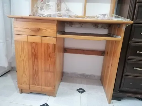 Bureau de travail ou de chambre