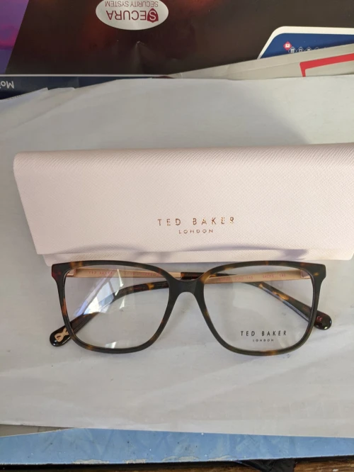 Lunettes de vue originales  pour femme venu d'Espagne 