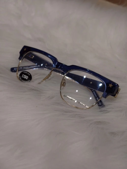 Lunette de vue original venu d'Europe
