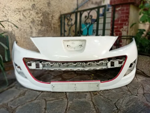 Pare-choc Peugeot 207