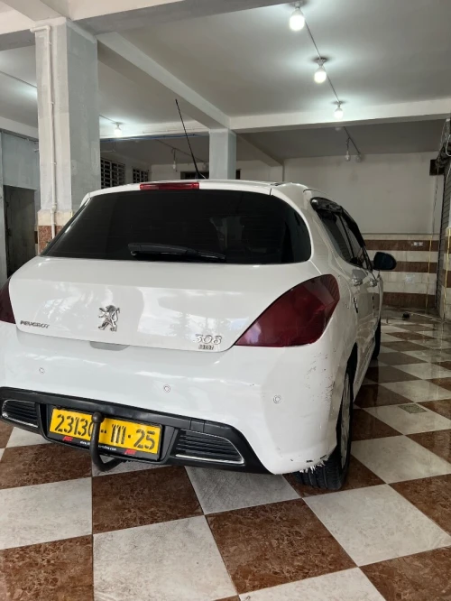 Peugeot 308 2011 Allure hdi 2.0 litre 90ch