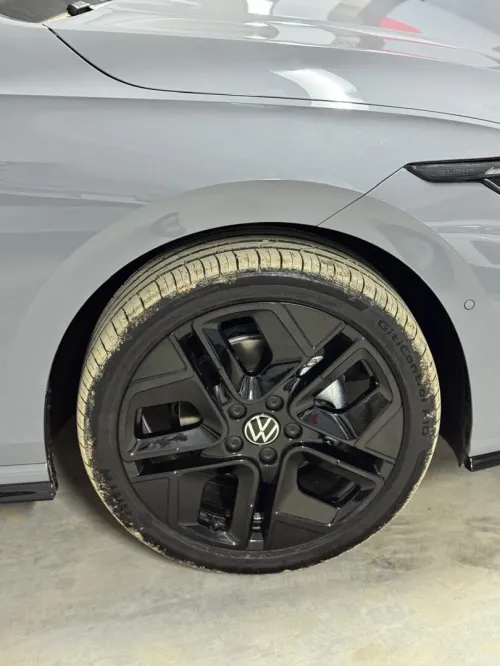 Volkswagen Golf 8 2025 R-Line