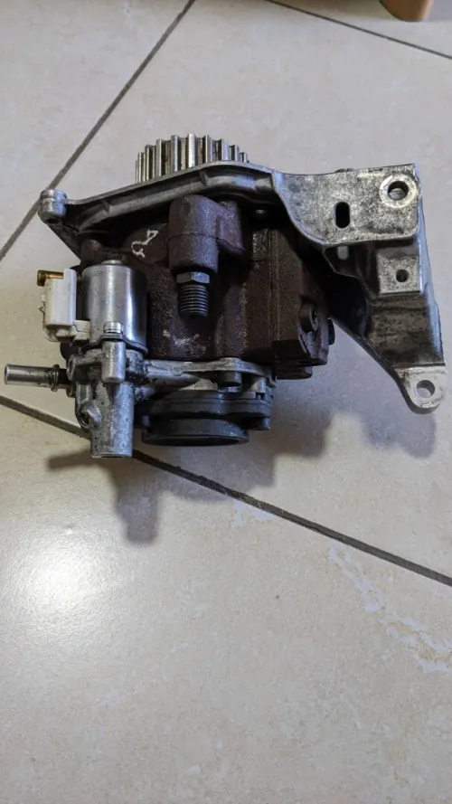 Pompe injection Citroën C4 1.6 HDi 110 CH