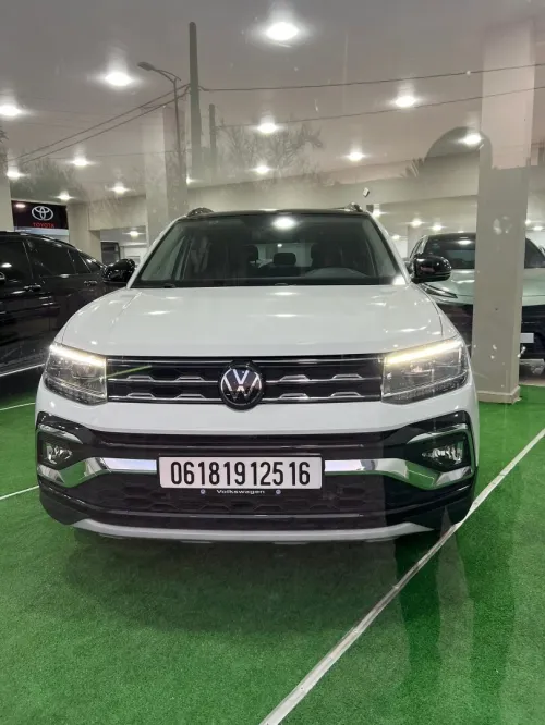 Volkswagen Tacqua 2025 R line