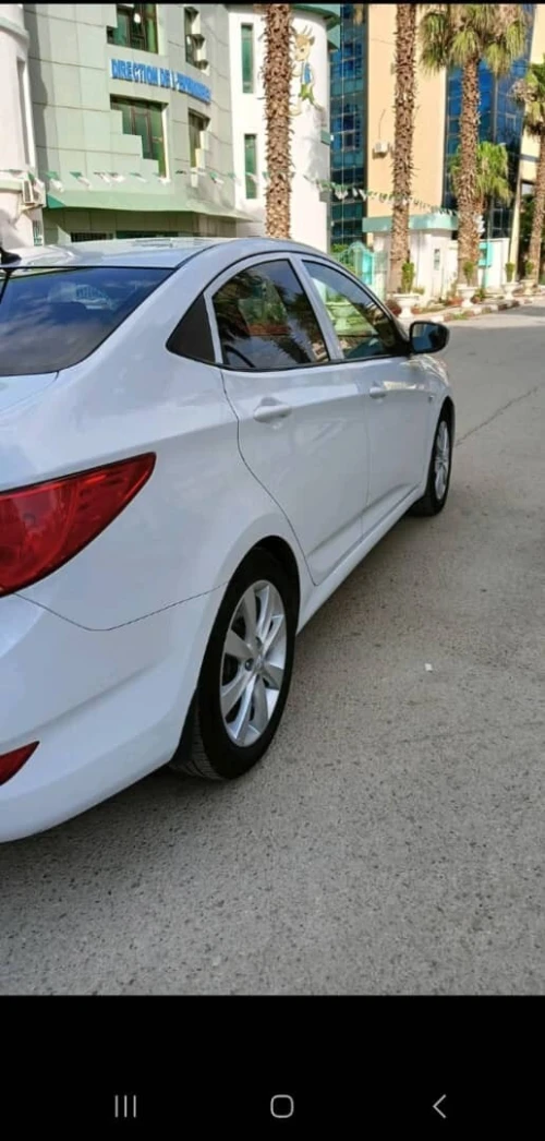 Hyundai Accent RB  4 portes 2018 Accent RB  4 portes