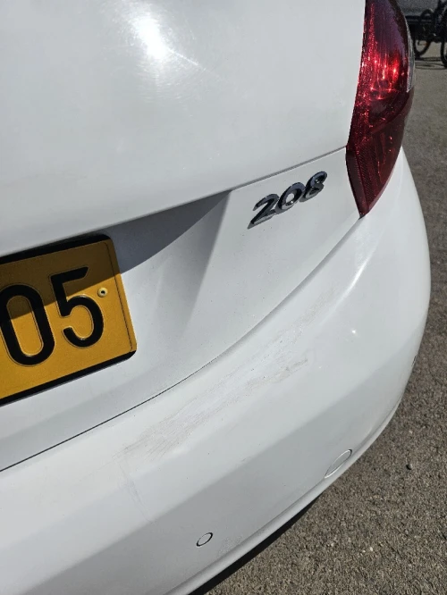 Peugeot 208 2014 Allure 13