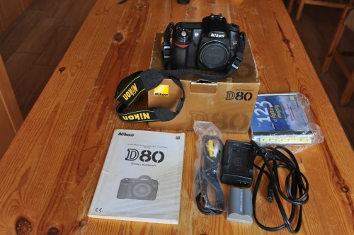 Appareil photo Nikon D80 et accessoires