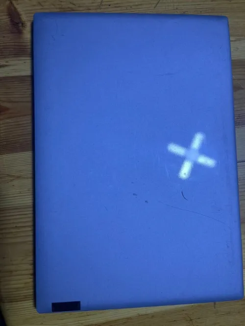 Lenovo IdeaPad 3 rayzen5 3500u