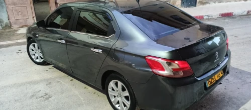 Peugeot 301 2013 Allure