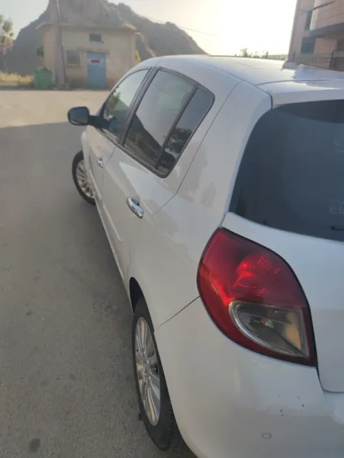 Renault Clio 3 2012 Night and Day
