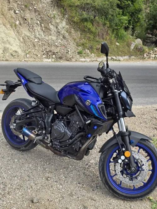 YAMAHA MT 07 2023