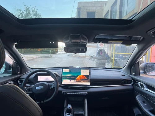 Geely Coolray 2025 