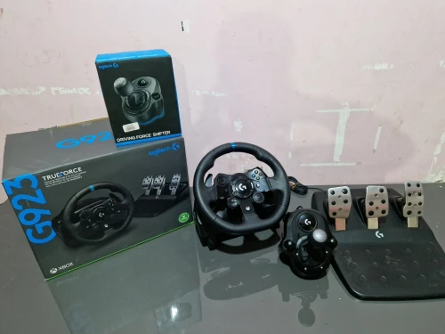 Logitech g923