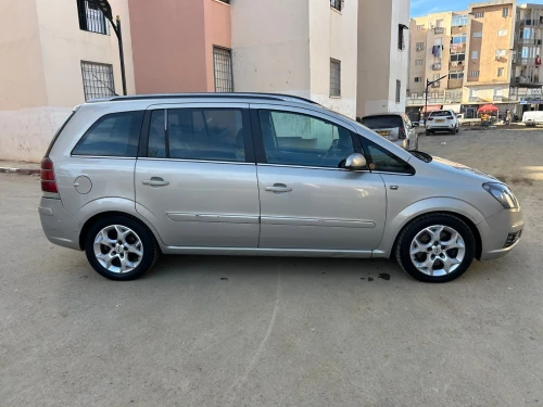 Opel Zafira 2010 Zafira