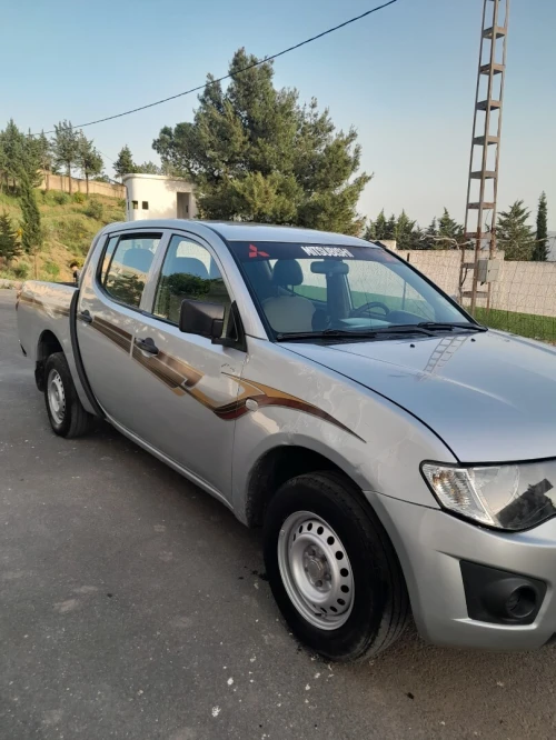 Mitsubishi L200 2013 Doube cabine Evolution
