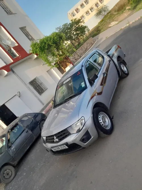 Mitsubishi L200 2013 Doube cabine Evolution