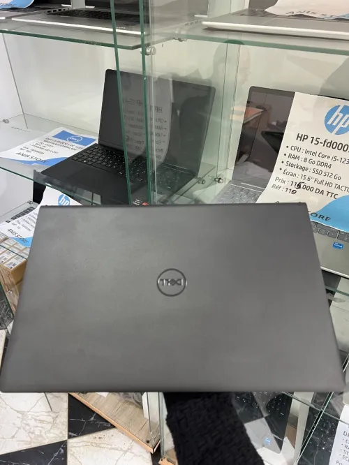 PC portable Dell 15-ryzen 5 7520U /8G RAM / 512 GO SSD / NOIR/ 15.6 FULL HD / Neuf sous emballage