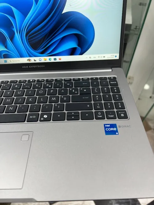 PC PORTABLE ASUS Expertbook /Intel i5-1315U/8G RAM/512GB SSD/FINGERPRINT/ Neuf sous emballage
