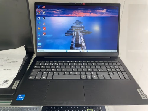 Lenovo V15 G5 i5-13420H (13th Gen)  | 8GB RAM | 256GB SSD |15,6 FHD  | Neuf sous emballage  | Garantie 12 Mois