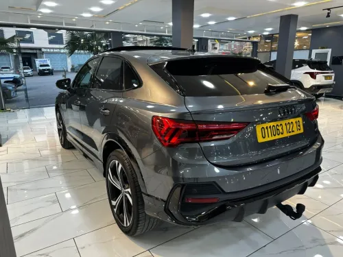 Audi Q3 2022 S Line compétition