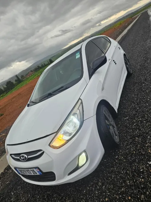 Hyundai Accent RB  4 portes 2017 Accent RB  4 portes