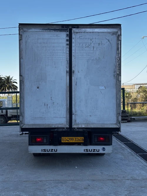 Isuzu Isuzu NLR85L 2016