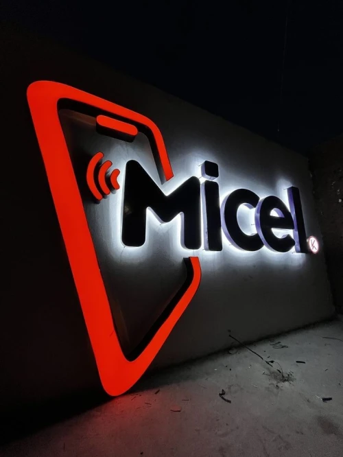 Publicité panneaux lumineux décoratif لوحات إشهارية ضوئية حسب الطلب 