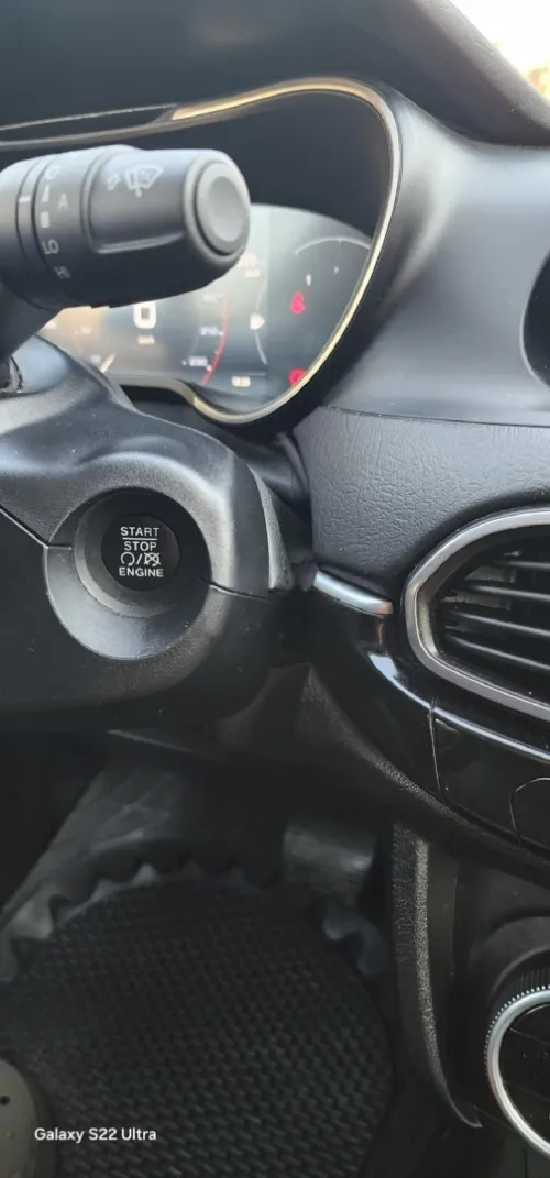 Fiat Tipo live full option 2023 