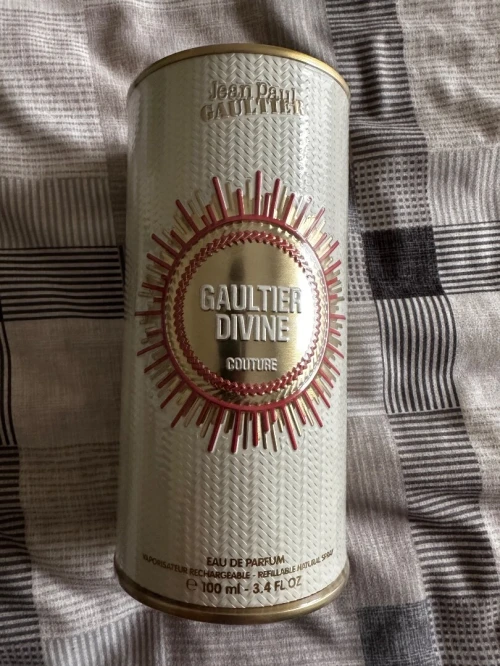 Jean Paul Gaultier Divine Accéder au site Couture Eau de Parfum