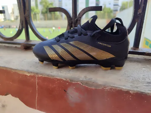 Soulier Adidas Predator pointure 30