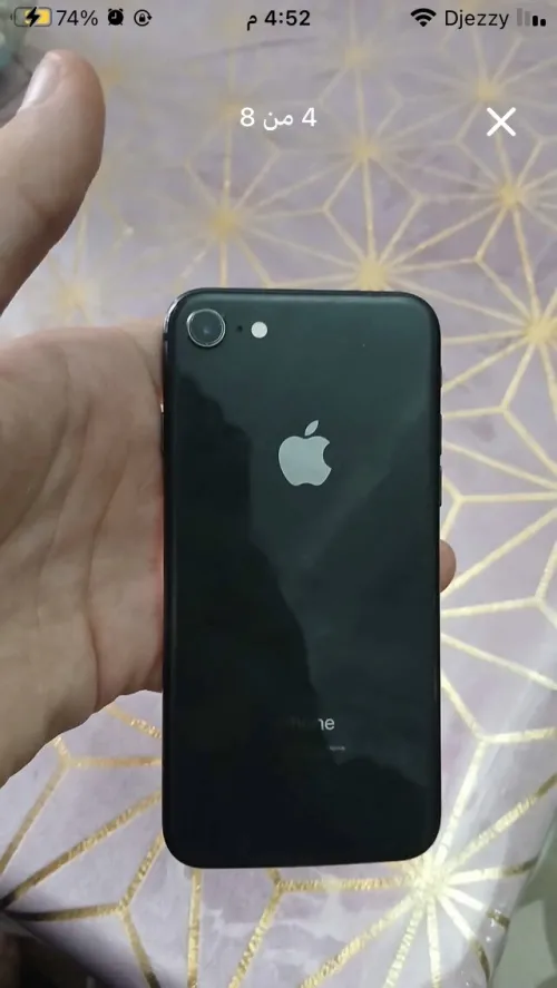 iPhone8 64 GO