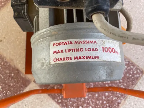 Mont charge italienne 1000kg/380V