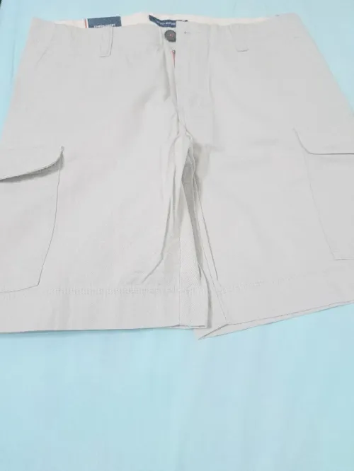 2 Shorts de marque Tommy et Nautica Original