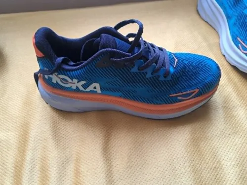 Running HOKA