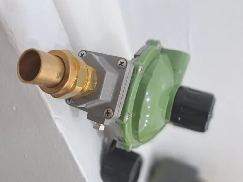 DÉTENDEUR PROPANE FAVEX Modèle réglable Débit 8 à 35 kg/h Filetage M 3/4"